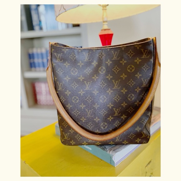 Louis Vuitton Looping GM - Picture 12 of 12